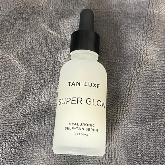 Tan Luxe Super Glow Hyaluronic Self Tan Serum - Picture 5 of 9